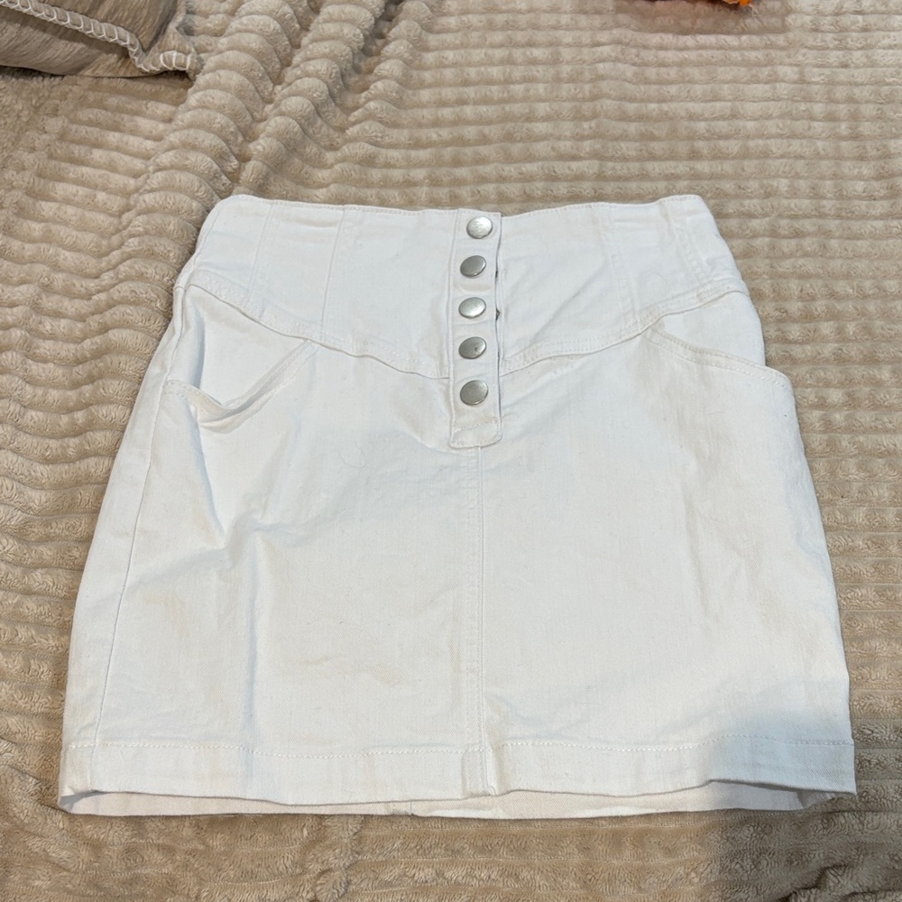 Forever 21 Cream Mini Skirt